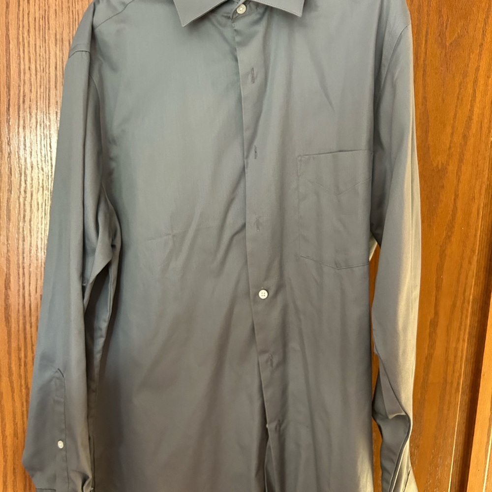 Van Heusen Gray Dress Shirt Professional Cotton Blend